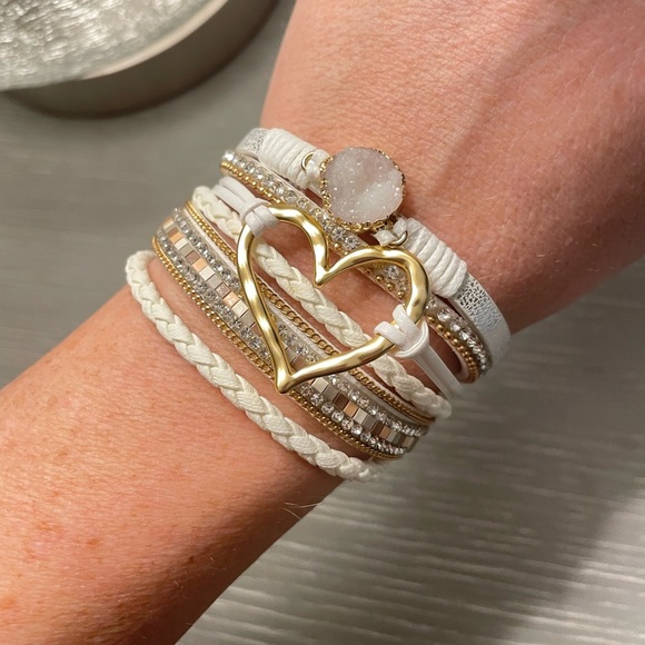 Bohemian Multi-layer Leather Fashion Bracelet White NEW - Picture 2 of 2